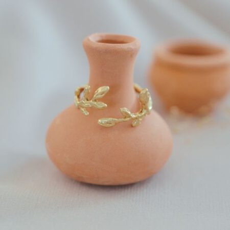 Alternative view of Amelia Ring